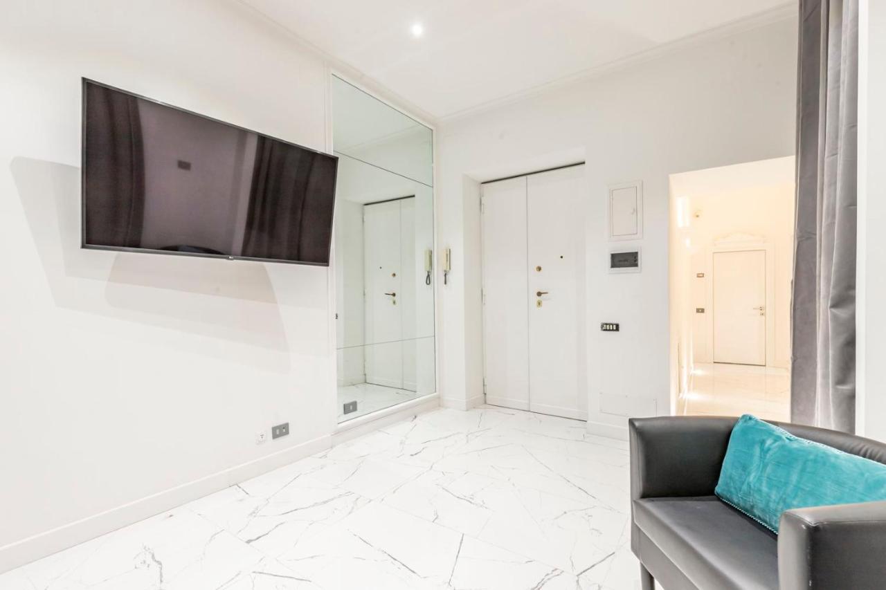 Trevi Luxury Apartment Jacuzzi Рим Екстериор снимка
