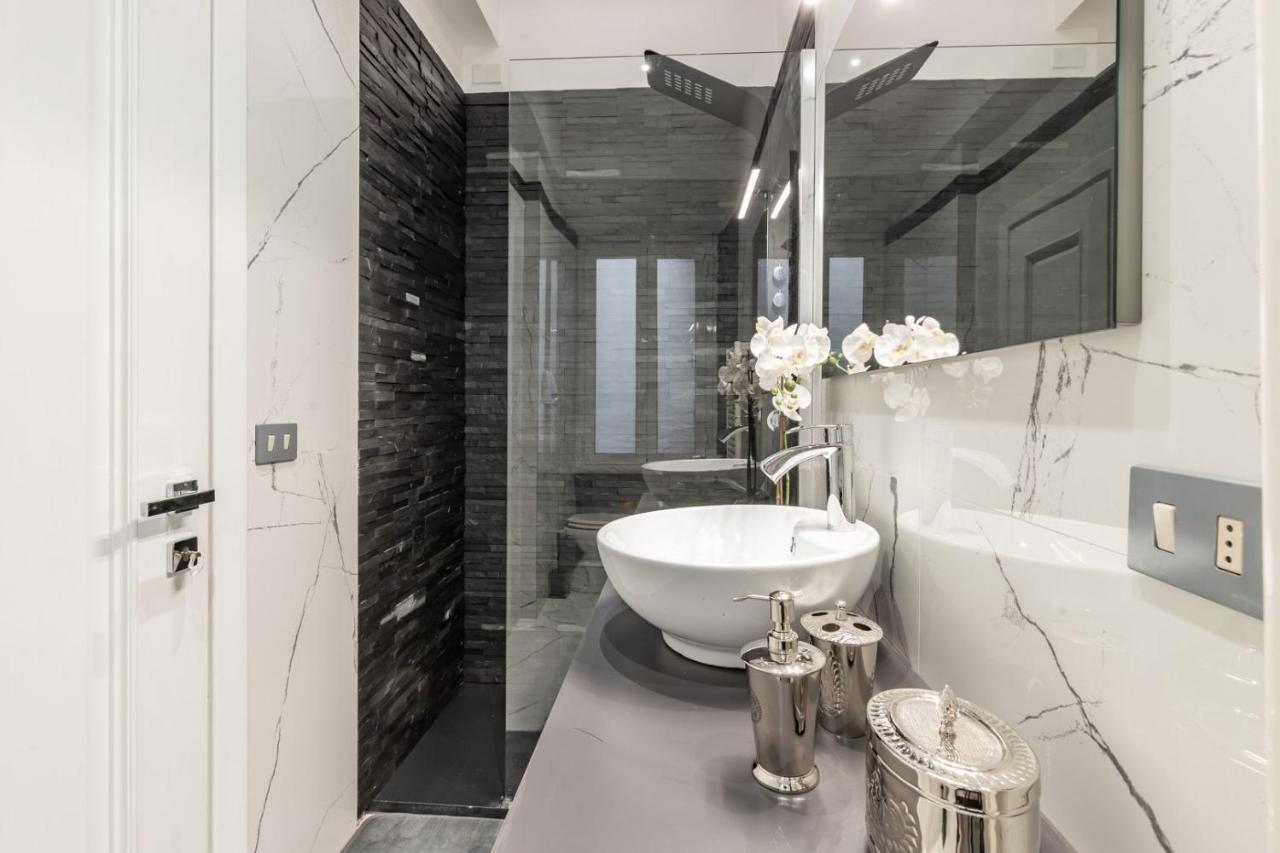 Trevi Luxury Apartment Jacuzzi Рим Екстериор снимка